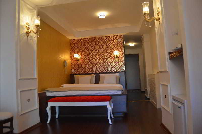 The Gala Palace Suits คาร์ส ภายนอก รูปภาพ