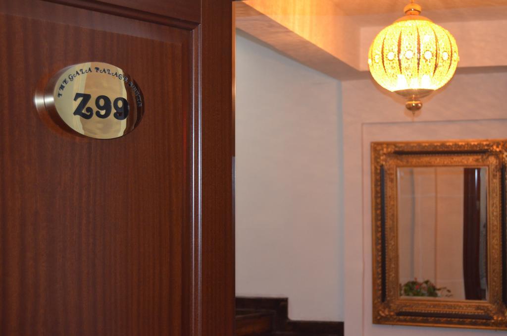 The Gala Palace Suits คาร์ส ห้อง รูปภาพ
