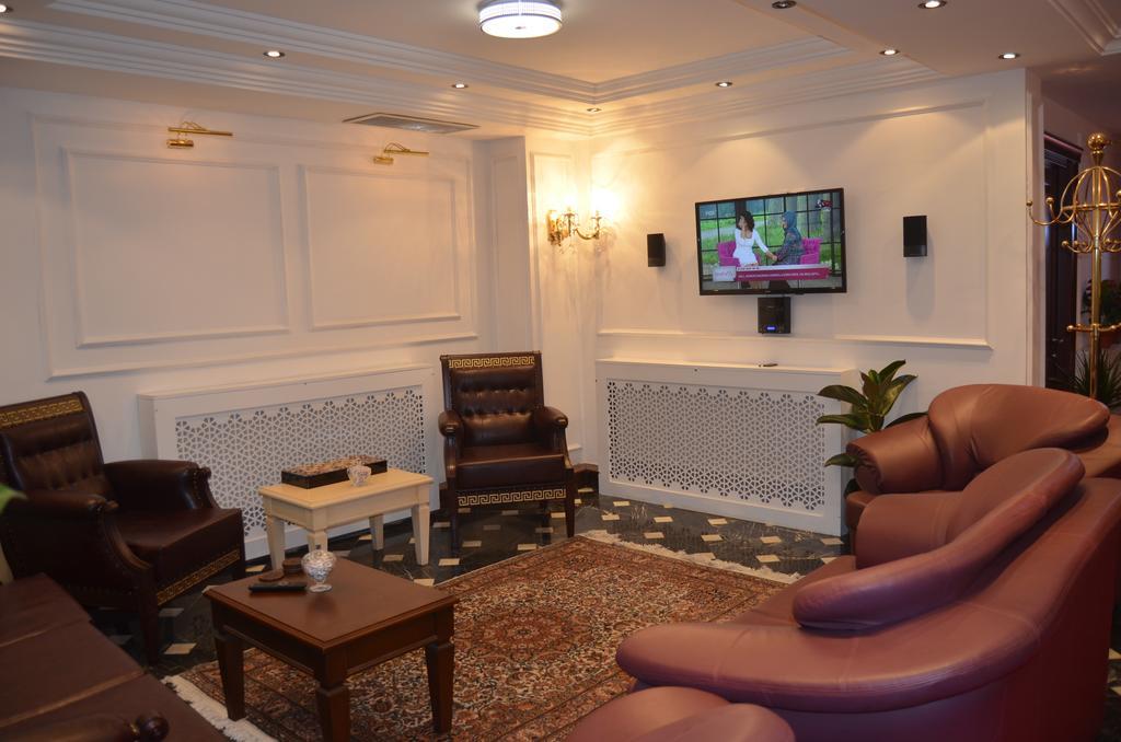 The Gala Palace Suits คาร์ส ภายนอก รูปภาพ